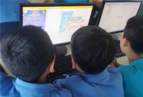 临县岚县发布《中小学信息科技素养研究报告》打造教育发展新模式(图3)