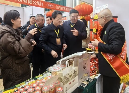 吕梁民企举办好产品“两节”以物易物 暨年货集中采供交流推荐会(图3)