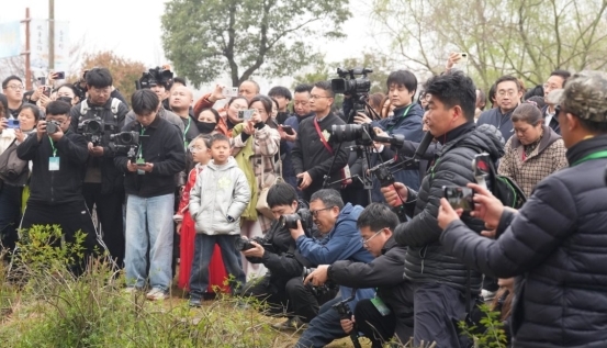 千载诗人地 今朝再出发——“爱中华 爱家乡”2026中国农民诗会从这里出发暨第十一届杏花村文化旅(图3)