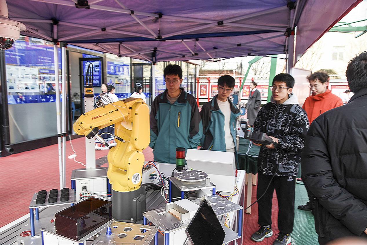 技能逐梦·职创未来｜山西新华2026春季职教周活动圆满落幕！(图11)