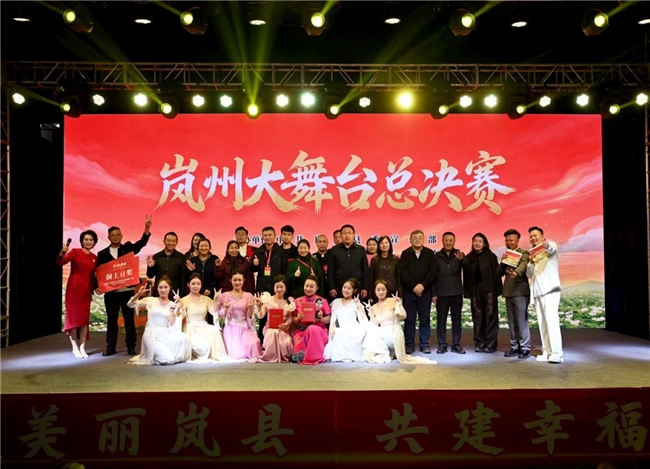 一方小舞台，何以“圈粉”70万？