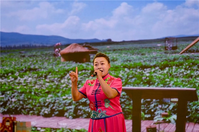 一方小舞台，何以“圈粉”70万？(图8)
